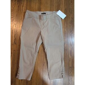Lee Women's Modern Series Pull on Mid Rise Khaki Tan Beige Capri Stretch Sz 14